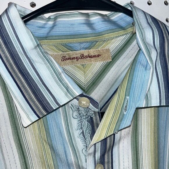 Tommy Bahama button-down shirt - Picture 4 of 5